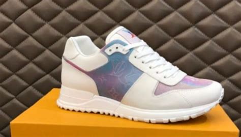 quanto costano le scarpe louis vuitton|louis vuitton sneakers.